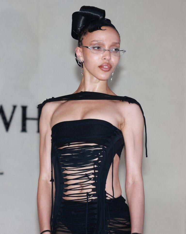 Photo de la chanteuse et actrice FKA twigs à l'évènement House Nowhere Seoul le 3 septembre 2025.
