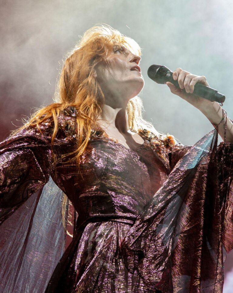La chanteuse Florence + The Machine annonce un nouvel album.
