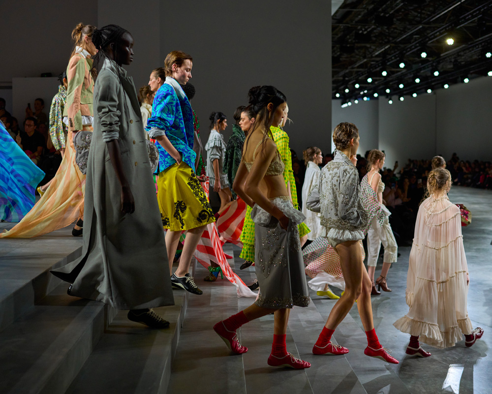 Vue du défilé Dries Van Noten Printemps-été 2026