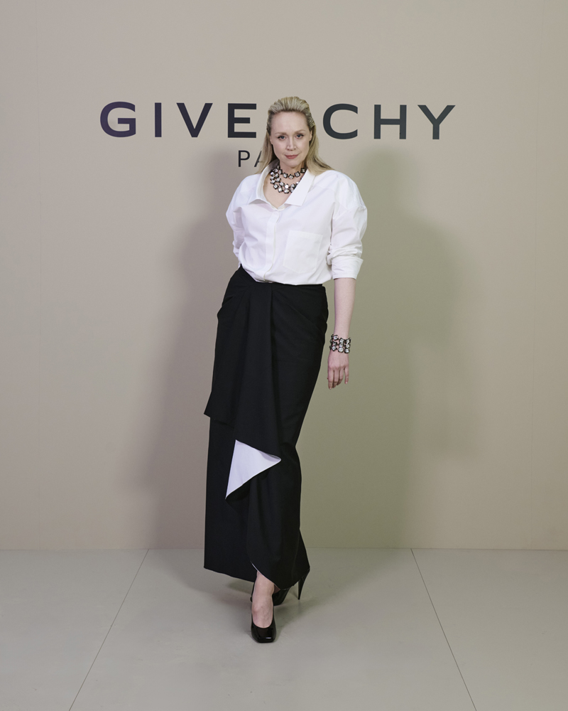 Gwendoline Christie au défilé Givenchy printemps-été 2026.