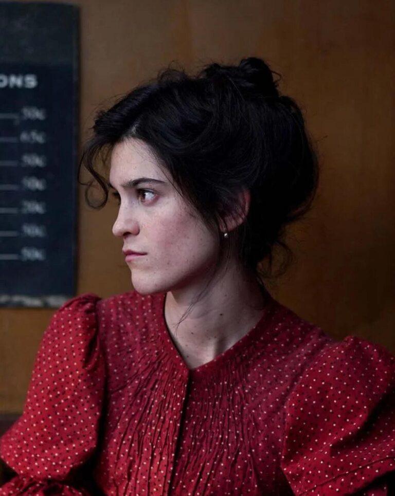 Suzanne Lindon dans le film La Venue de l’avenir (2025) © STUDIOCANAL – COLOURS OF TIME – CE QUI ME MEUT – Emmanuelle Jacobson Roques.