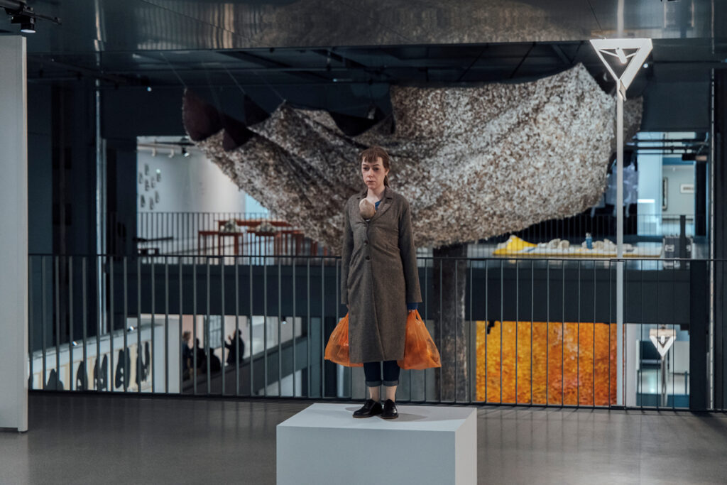 View of the exhibition fondation cartier Ron Mueck Solange Pessoa Olga de Amaral