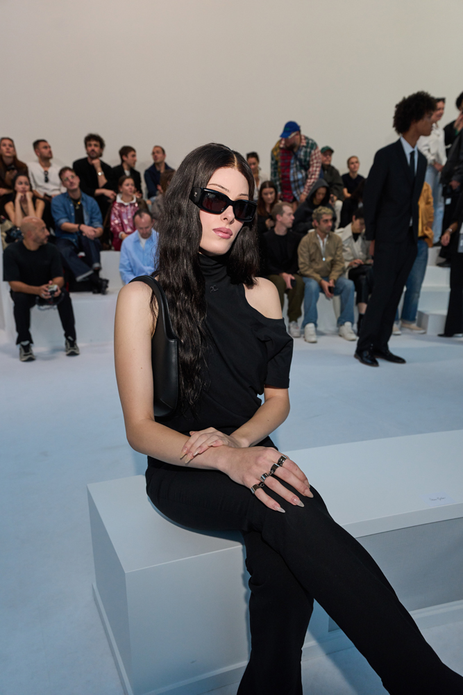 Gigi Goode Emma au défilé Courrèges printemps-été 2026 © Courtesy of Courrèges.