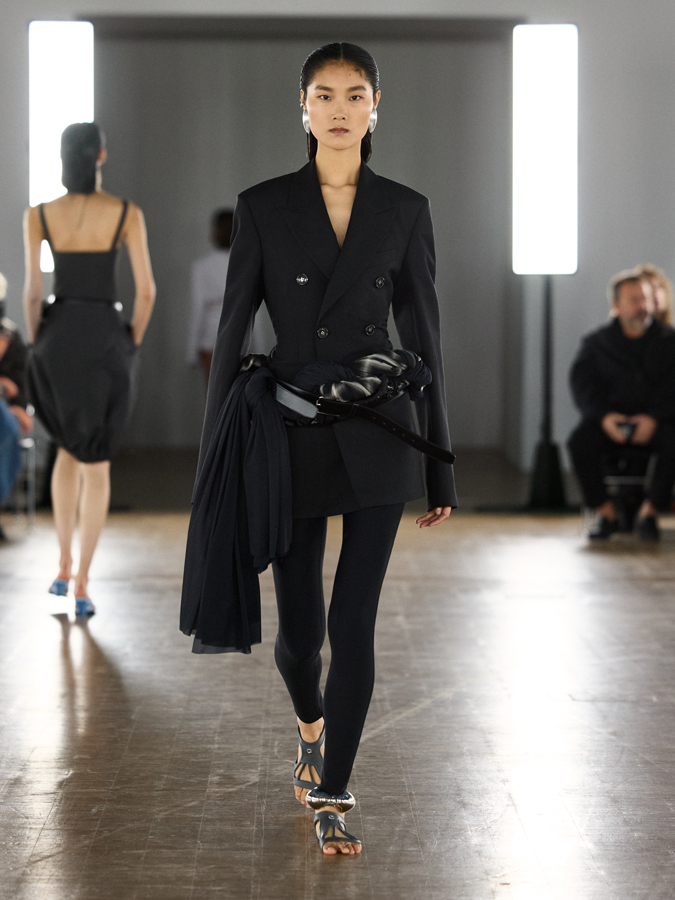 défilé coperni printemps-été 2026 à la fashion week de paris
