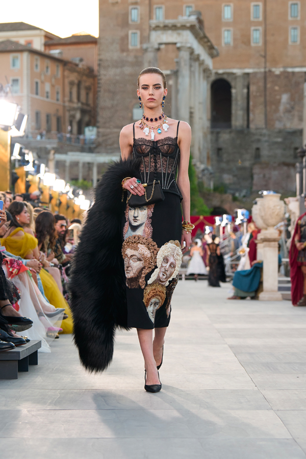 défilé dolce & gabbana alta moda 2025 rome