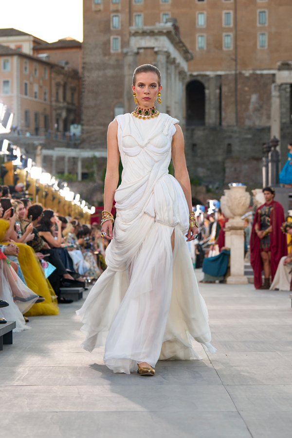 défilé dolce & gabbana alta moda 2025 rome
