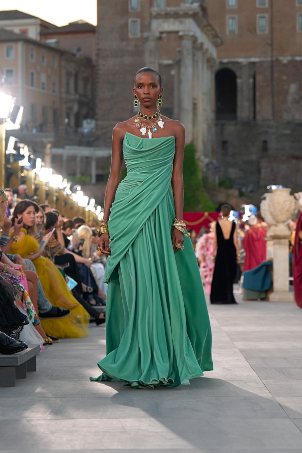défilé dolce & gabbana alta moda 2025 rome