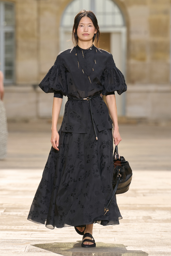défilé gabriela hearst printemps-été 2026 fashion week de paris