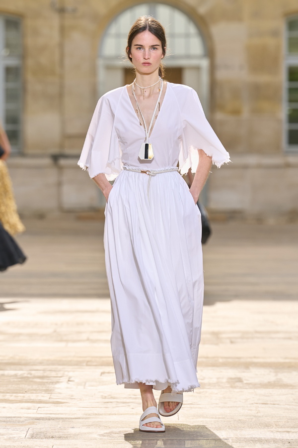défilé gabriela hearst printemps-été 2026 fashion week de paris