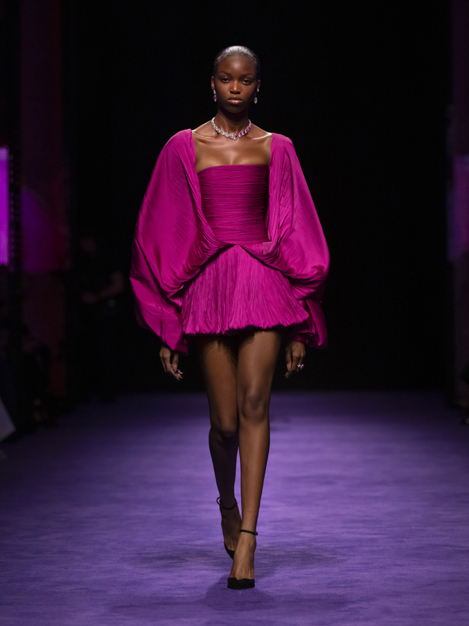 défilé messika anniversaire haute joaillerie 2025