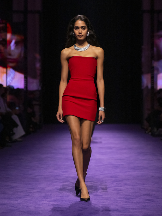 défilé messika anniversaire haute joaillerie 2025