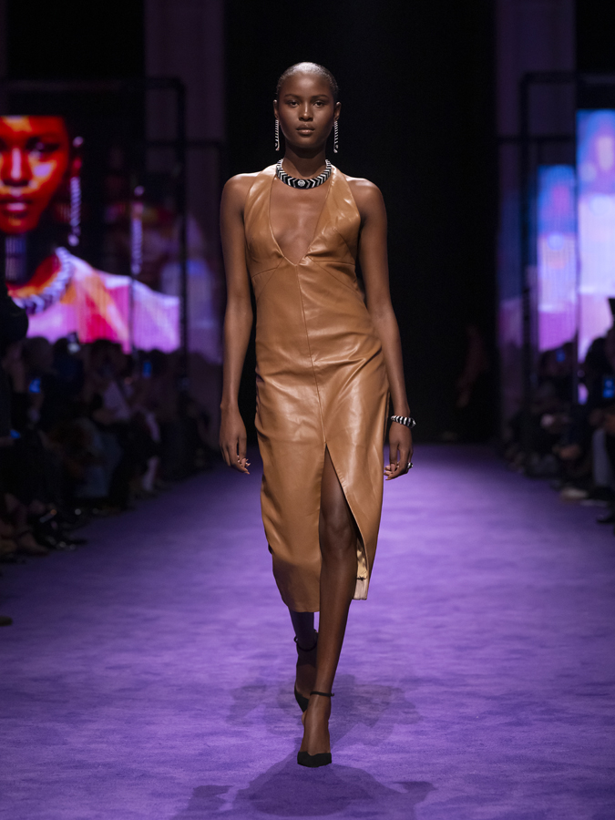 défilé messika anniversaire haute joaillerie 2025