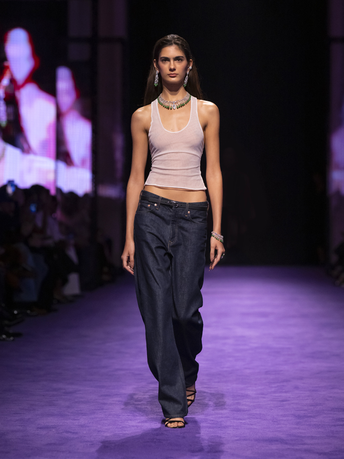 défilé messika anniversaire haute joaillerie 2025