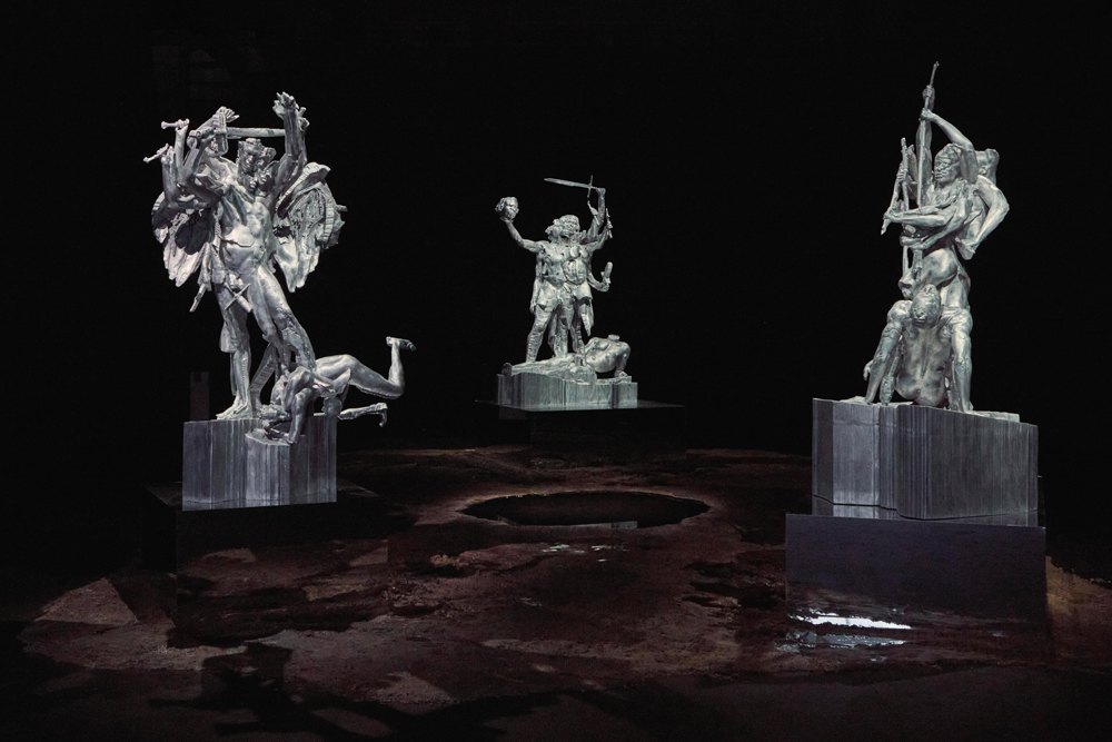 œuvre de Miles Greenberg, Gods of Solaris, exposée à la Reiffers Initiatives à Paris 17e