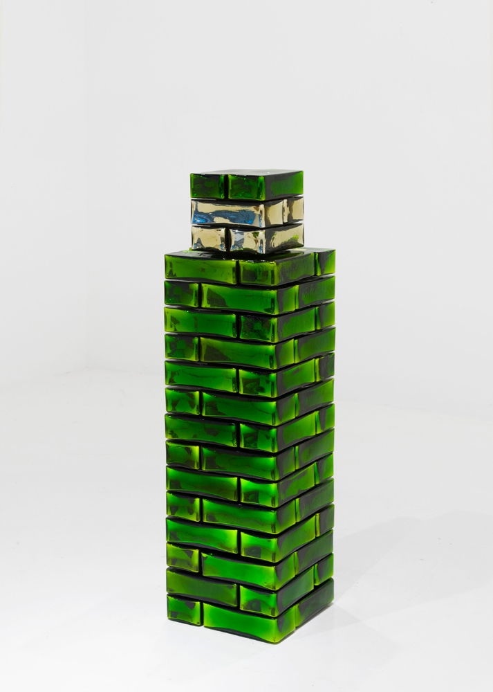 œuvre de l'artiste Jean-Michel Othoniel, Wonder Block (2024, exposé à la galerie Perrotin à Paris pendant la semaine de l'art 2025