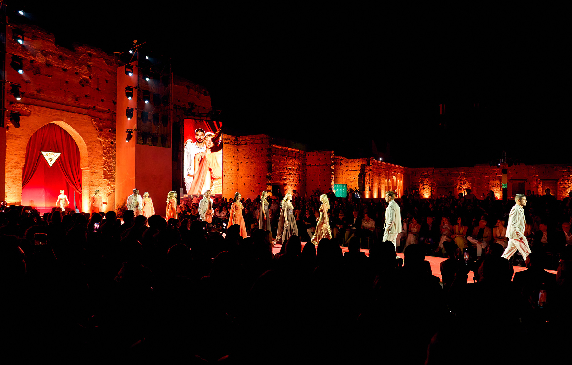 guess défilé marrakech 2025