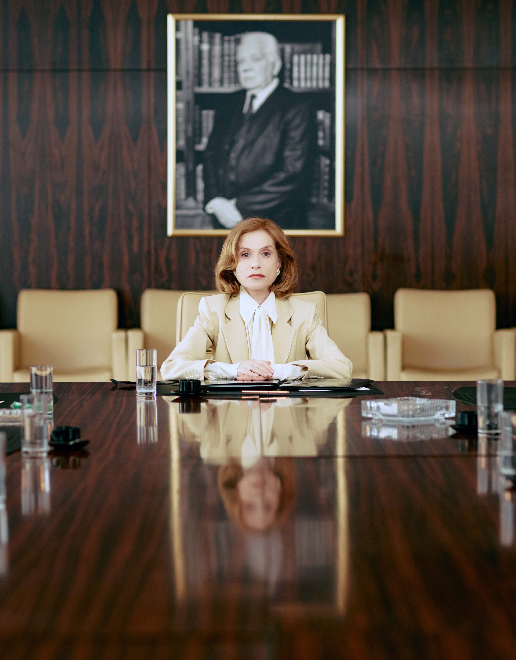 Isabelle Huppert dans le film La Femme la plus riche du monde (2025) © Manuel Moutier.