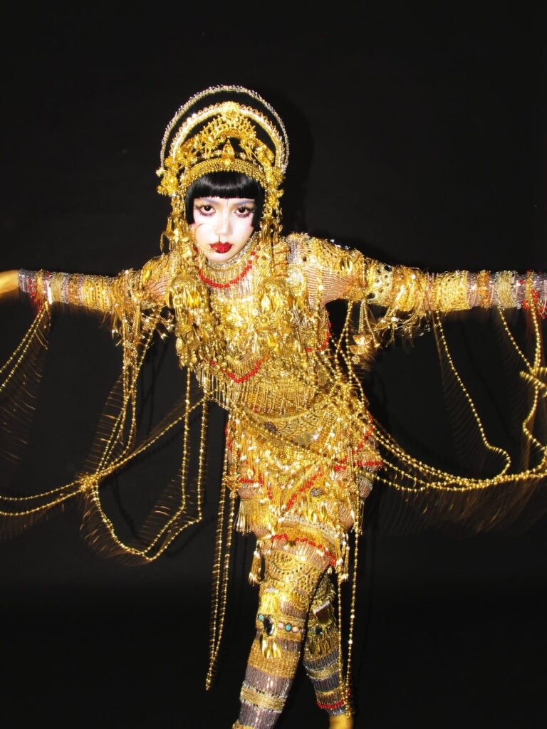 Lisa en Jibaro de Love Death Robot à Hlloween 2025. 