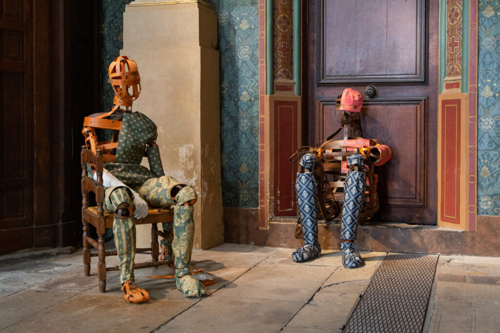 Cent Sommeils, Liselor Perez, Beaux-Arts de Paris, courtesy Rubis Mécénat, église Saint-Eustache, 2025. Photo / InstanT Productions.