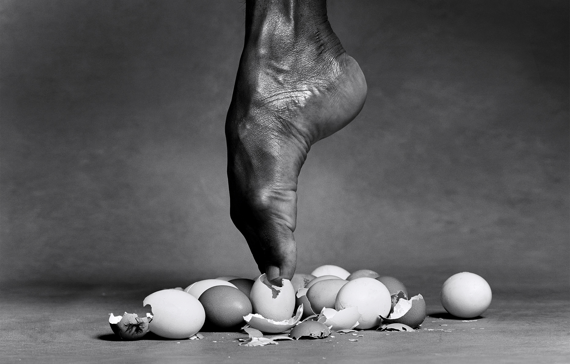 Les photographes Luigi & Iango présentent leur série “Minimal Maximal” pour le Numéro art 17