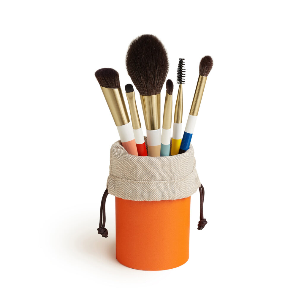 Pinceaux, Les Voyageurs, La Beauté Hermès