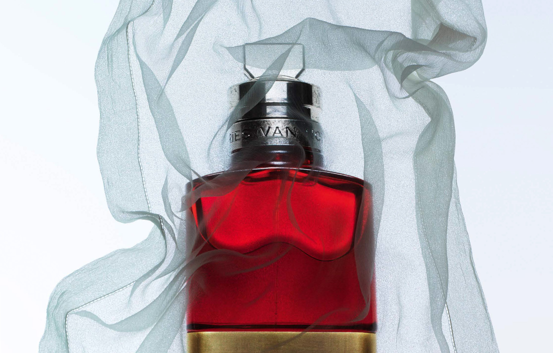 “Havana Gold”, eau de parfum, DRIES VAN NOTEN.