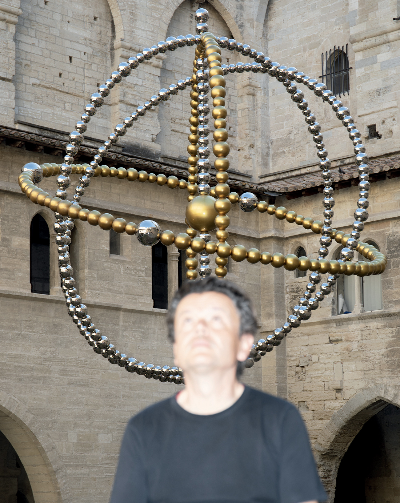 jean michel othoniel au palais des papes d'avignon