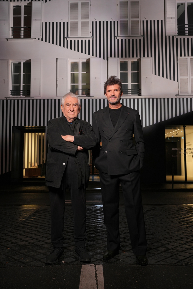 Daniel Buren and Paul-Emmanuel Reiffers exhibition Reiffers Initiatives