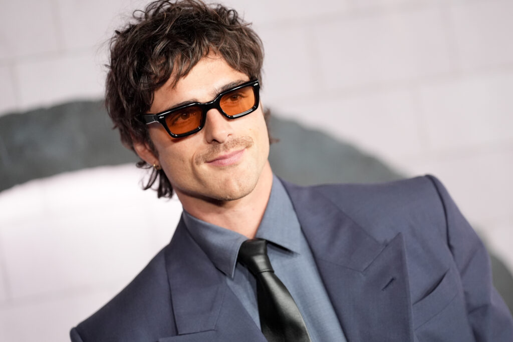 L'acteur Jacob Elordi lors de l'avant-première de Frankenstein à New York © John Nacion/Variety via Getty Images.
