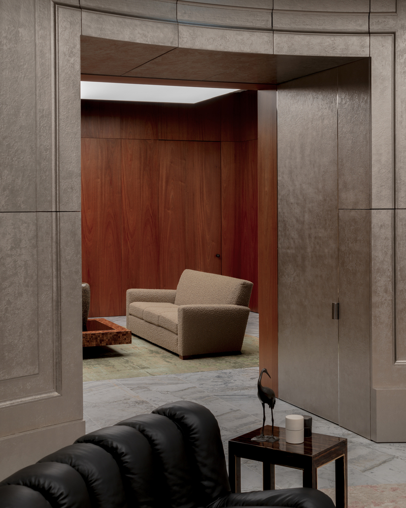 La boutique Saint Laurent avenue Montaigne.