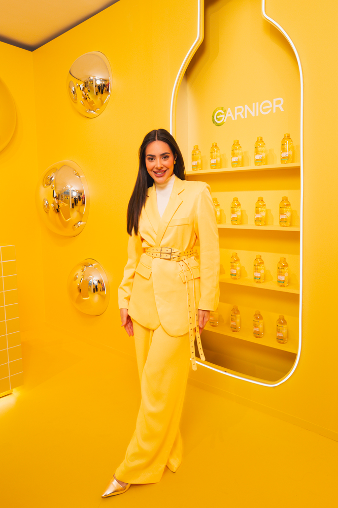 Juliana Leme au “High-Tech Vitamin C Bar” Garnier à Paris