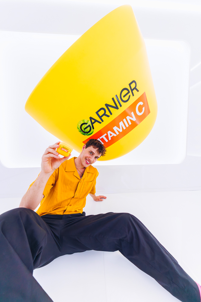 Leo Nadler au “High-Tech Vitamin C Bar” Garnier à Paris