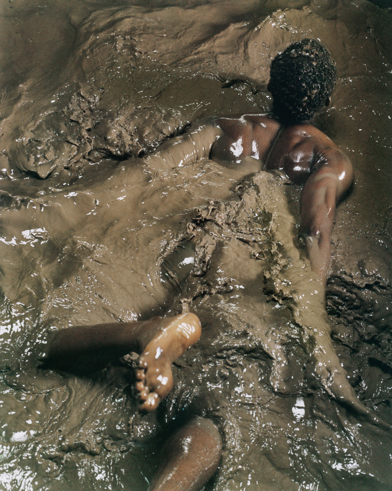 photographie de Tyler Mitchell, Flotation (2022) exposé à la MEP