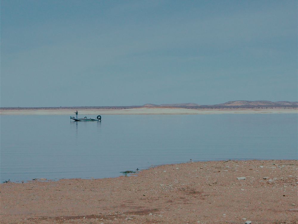 Photo de Felipe Romero Beltrán, Club de Pesca La Amistad Rio Bravo (série El Cruce). 