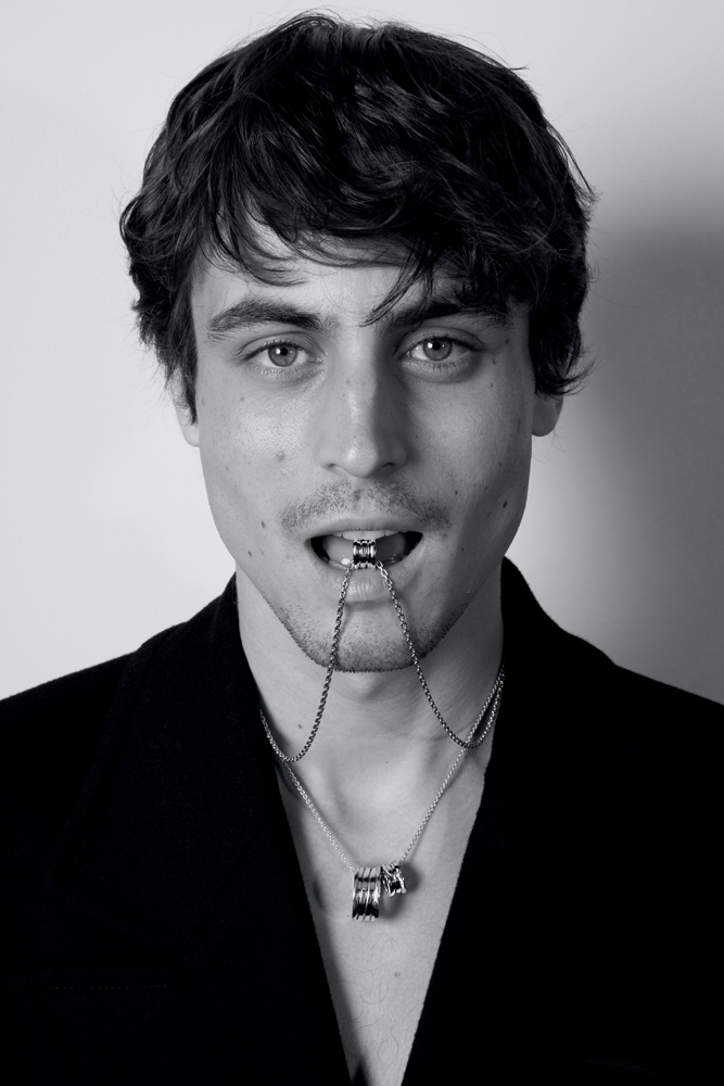 portrait de l'acteur français Julien de Saint Jean 