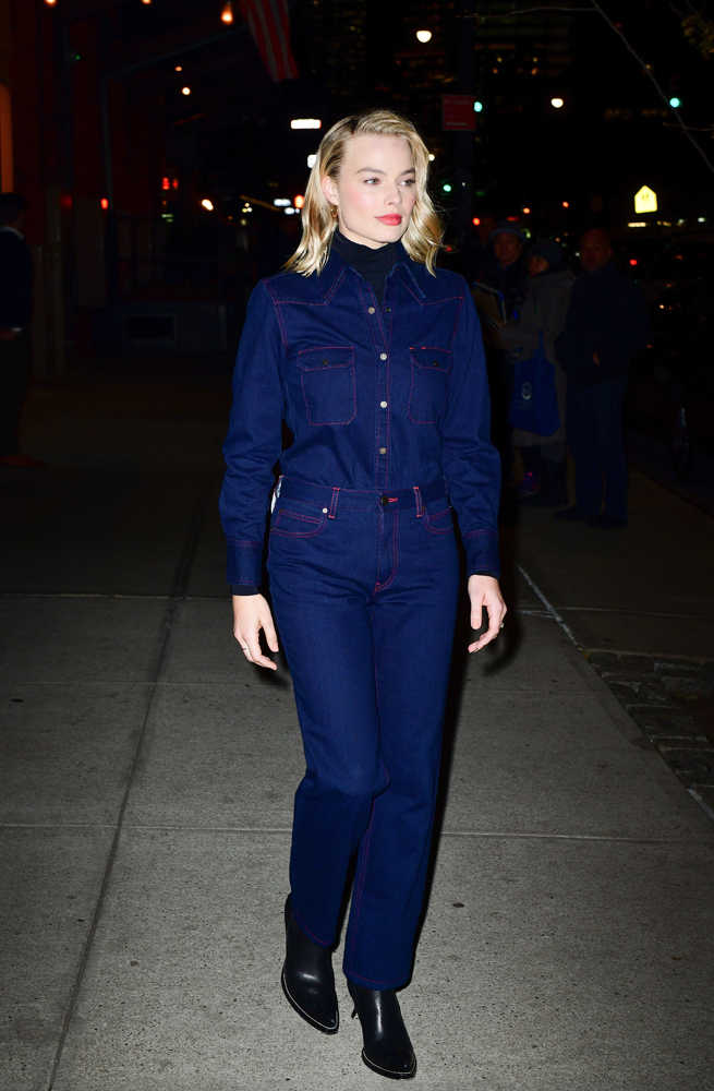 L'actrice Margot Robbie en Calvin Klein. 