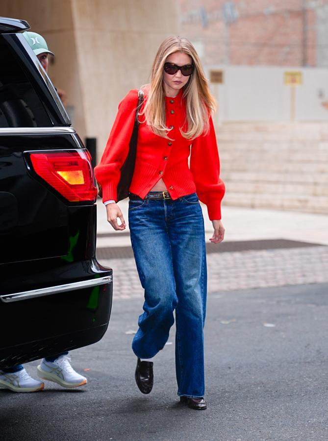 gigi hadid en mocassins tendance printemps-ete 2026