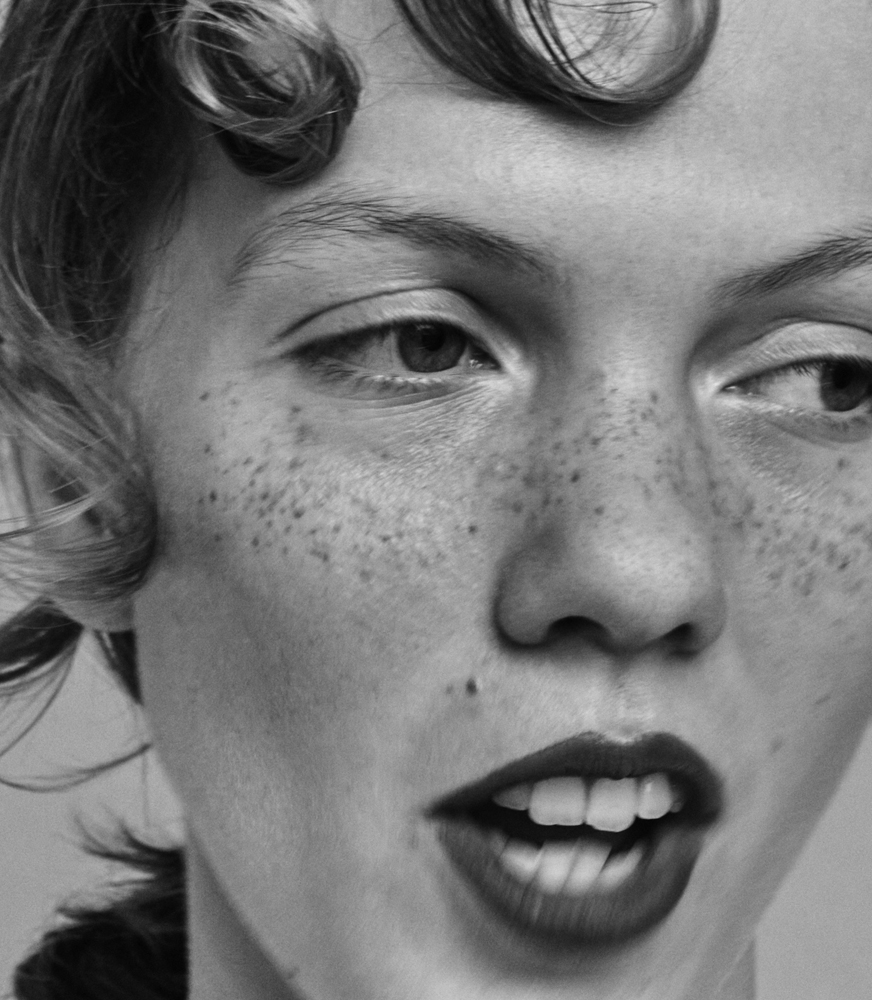 photographie Jack Davison, Portraits (Annie - detail) (2025) exposé à Paris Photo 2025 