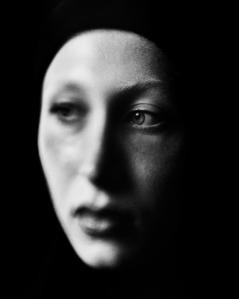 photographie de Jack Davison, Portraits (Alicia - detail) (2025) exposé à Paris Photo 2025 