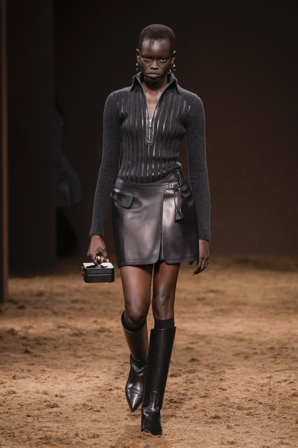 défilé hermes automne-hiver 2025-2026