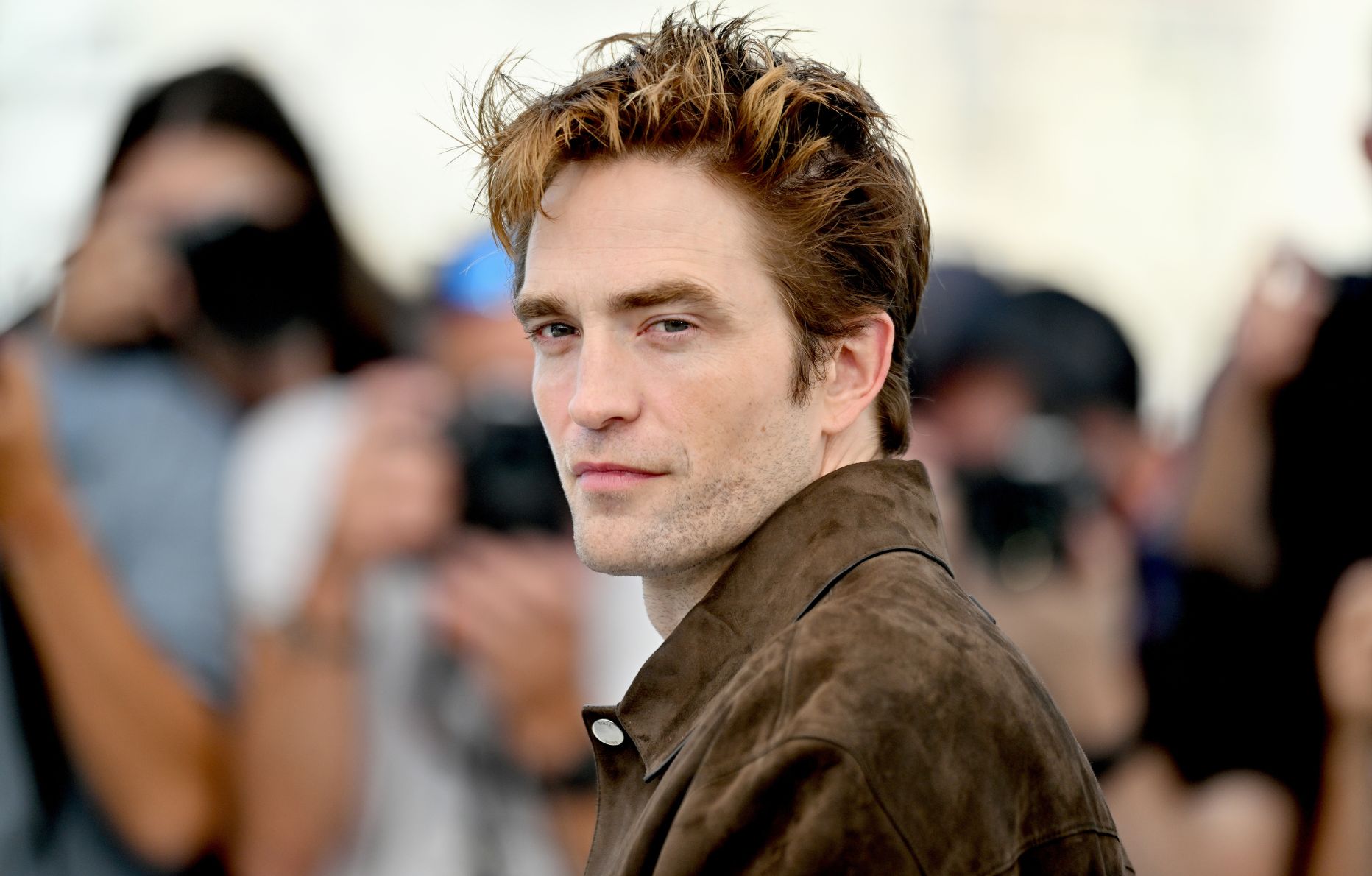 Que réserve le premier album musical de Robert Pattinson