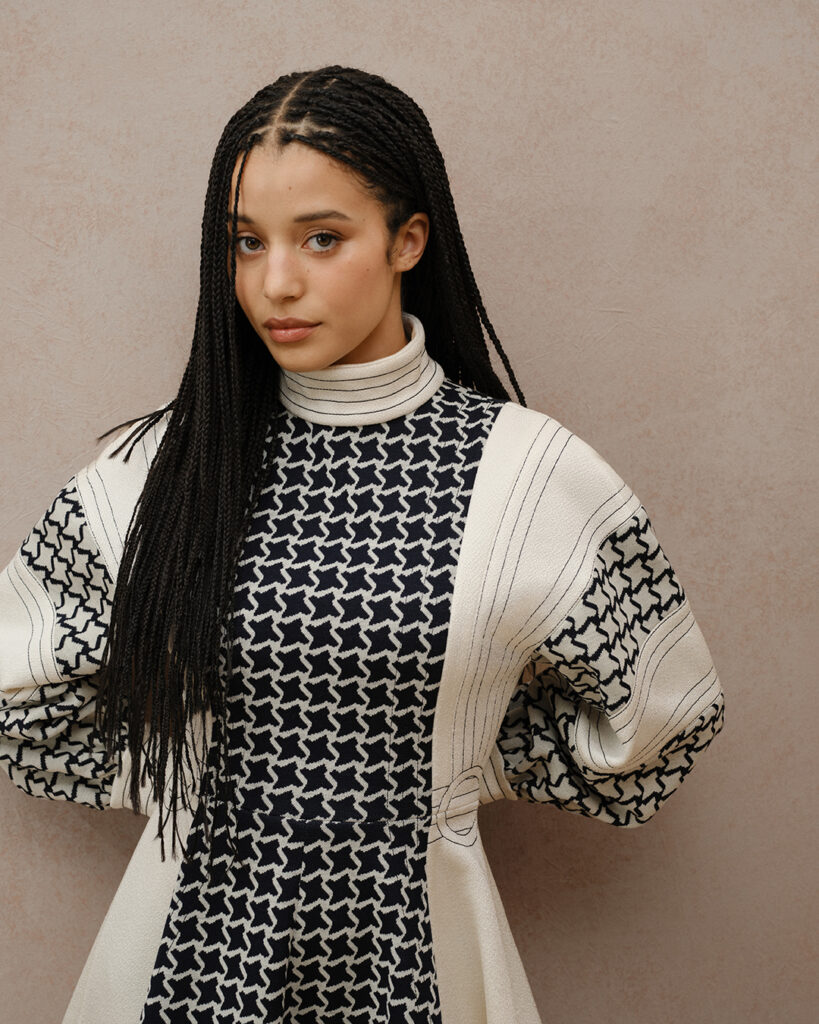 L'actrice Chase Infiniti est nommée ambassadrice de la maison Louis Vuitton.