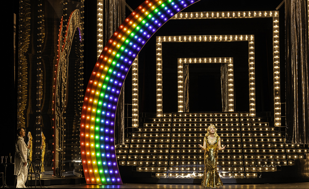 Le spectacle La cage aux folles avec Laurent Lafitte, Adaptation du musical eponyme de Jerry Herman sur un livret de harvey Fierstein , mis en scene par Olivier Py