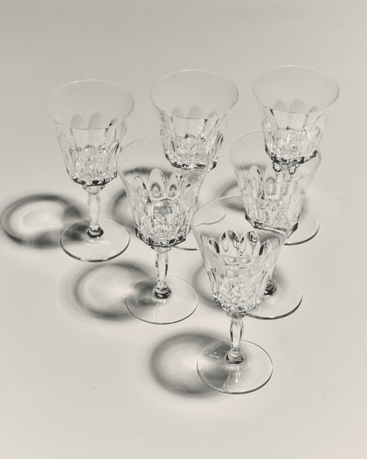 Set de coupes à champagne Baccarat, 260 €, Galerie Paradis.