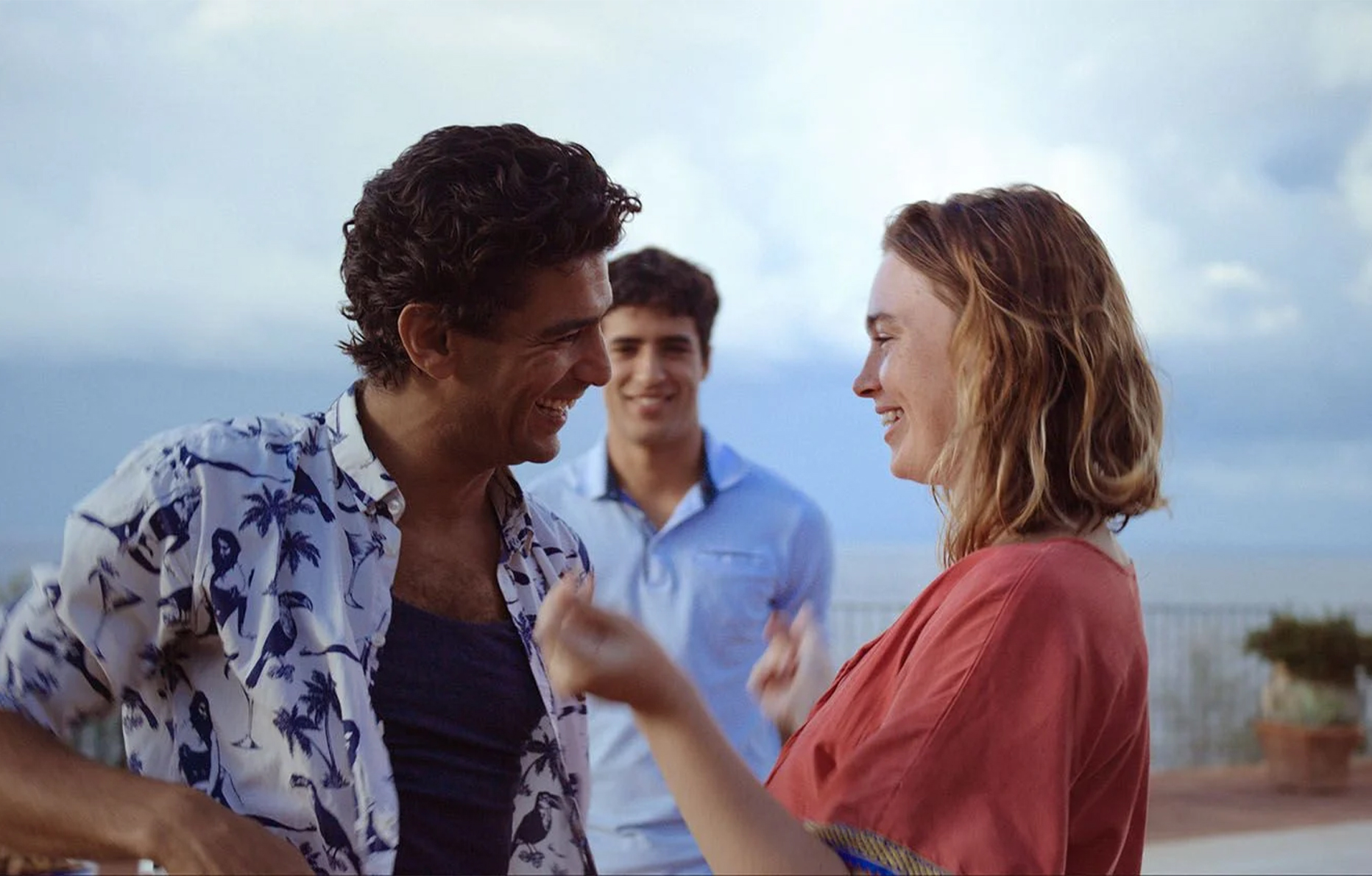 Salim Kechiouche et Jessica Pennington dans Mektoub My Love : Canto Due (2025) © Pathé.