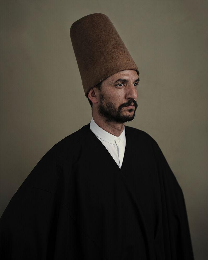 Le derviche tourneur Osman Sariyar.