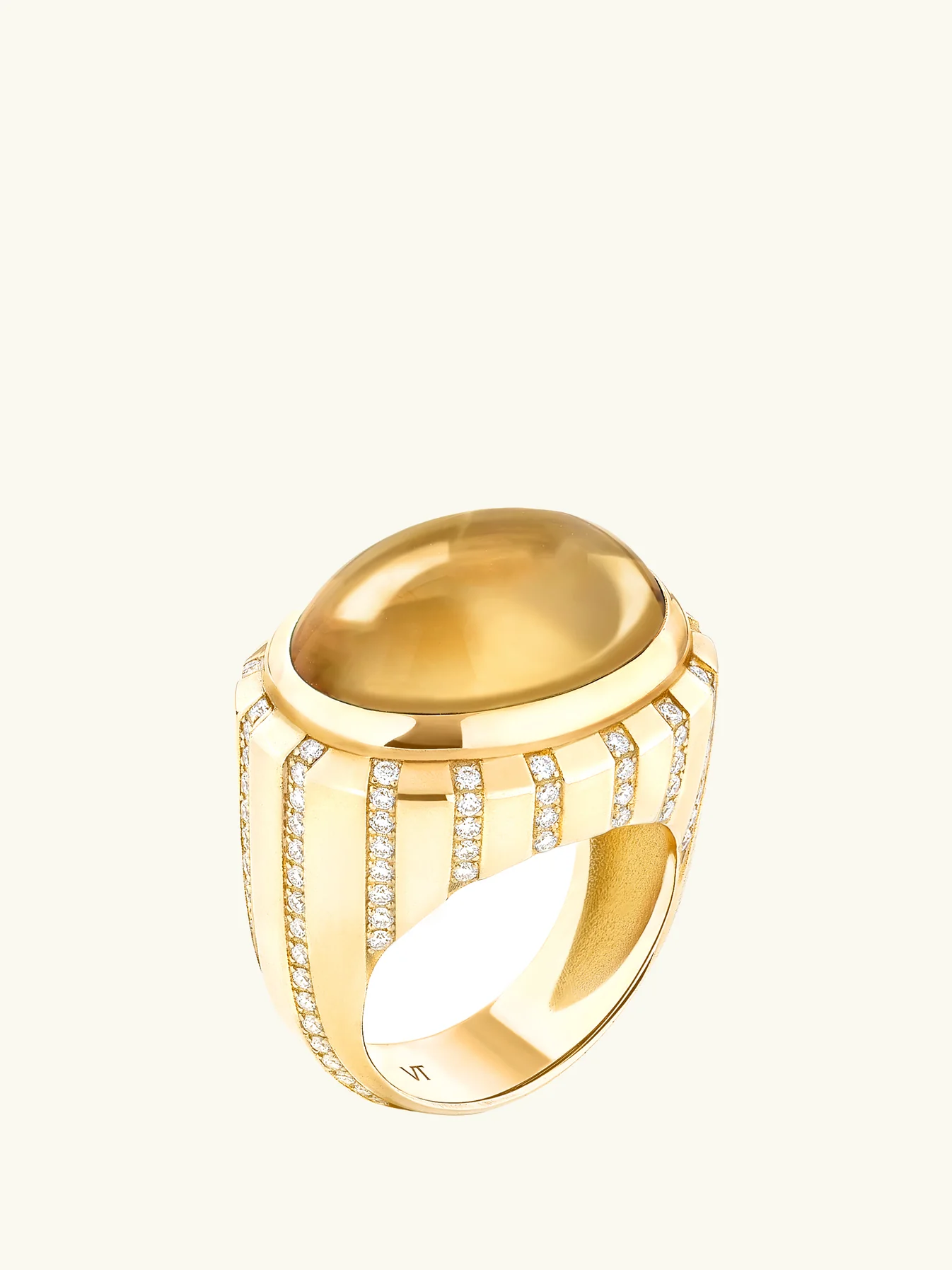 
Bague cabochon citrine en or et diamants, Viltier, Prix sur demande