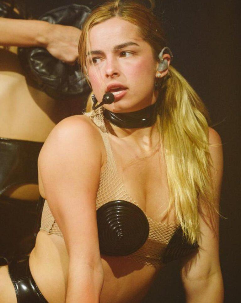 La chanteuse Addison Rae.