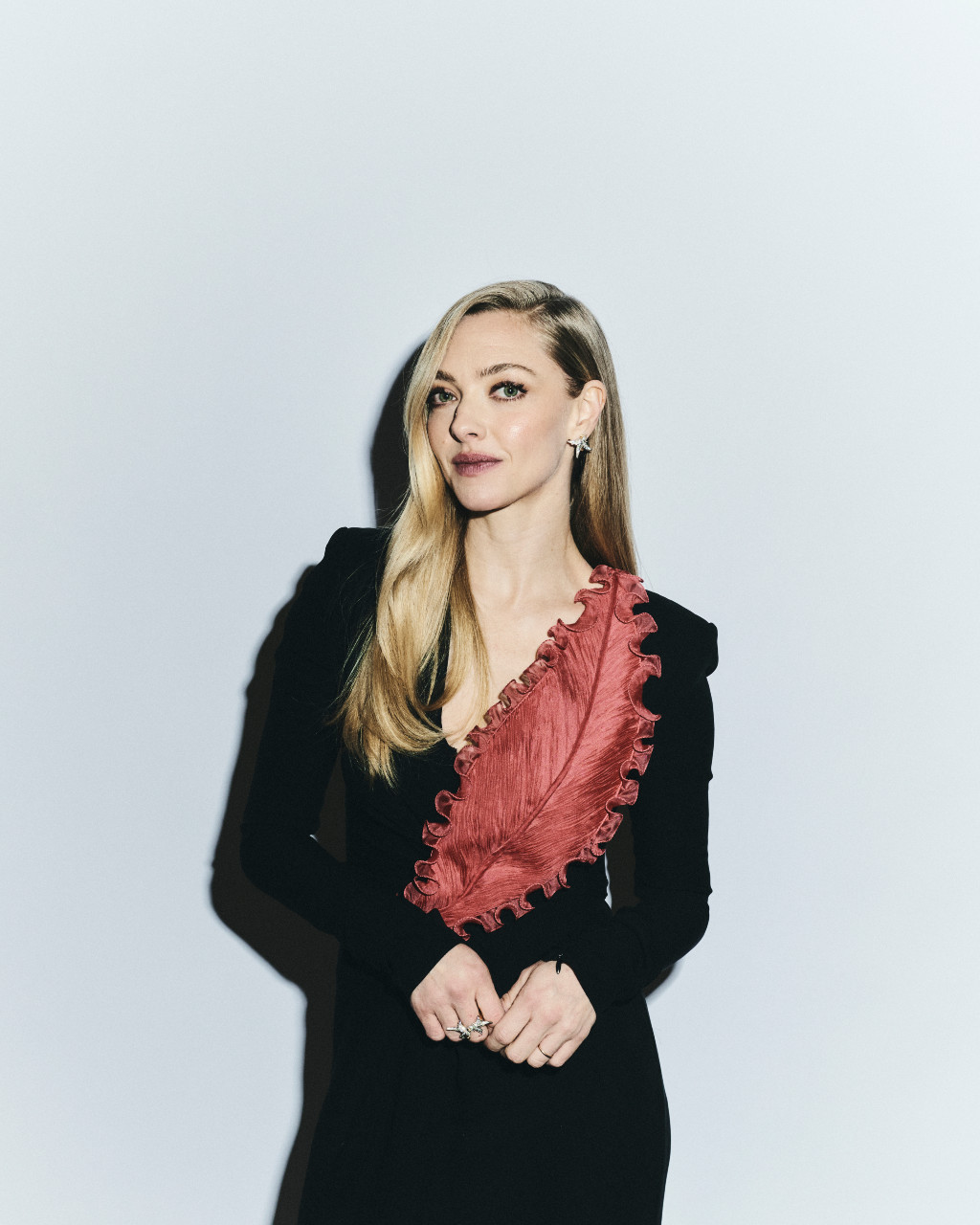 Amanda Seyfried posant pour IMDb aux Gotham Awards, le 1er décembe 2025, à New York. Photo par Bryan Derballa/Getty Images pour IMDb.