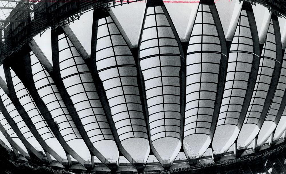 Le vélodrome du parc olympique de Montréal par Roger Taillibert.